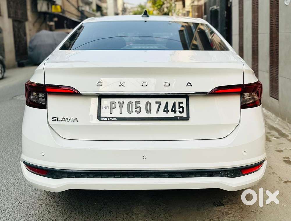 Skoda Slavia Ambition 1.0l Tsi Mt, 2024, Petrol