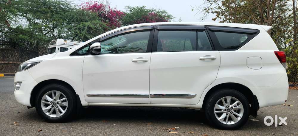 Toyota Innova Crysta 2.4 G Mt, 2017, Diesel
