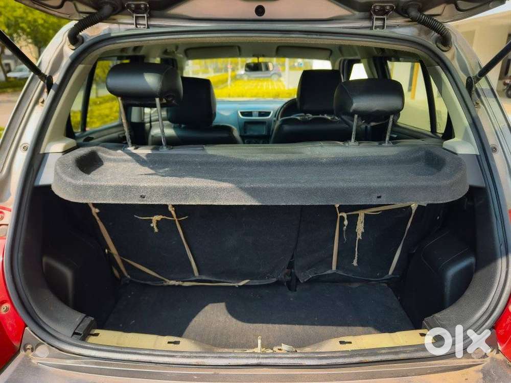 Maruti Suzuki Swift Lxi Option, 2016, Petrol