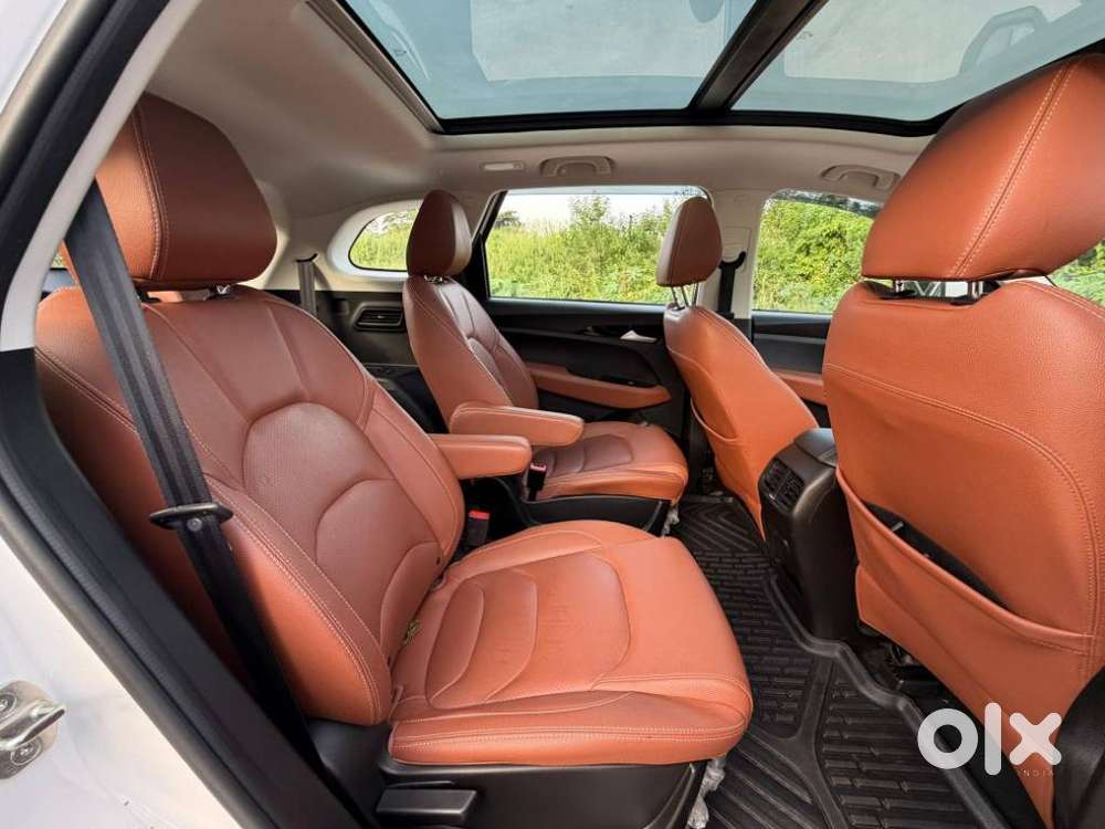 Mg Hector Plus 1.5 Sharp Turbo Cvt 6 Str, 2022, Petrol