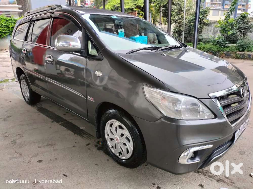 Toyota Innova 2011 Diesel 2nd Owner