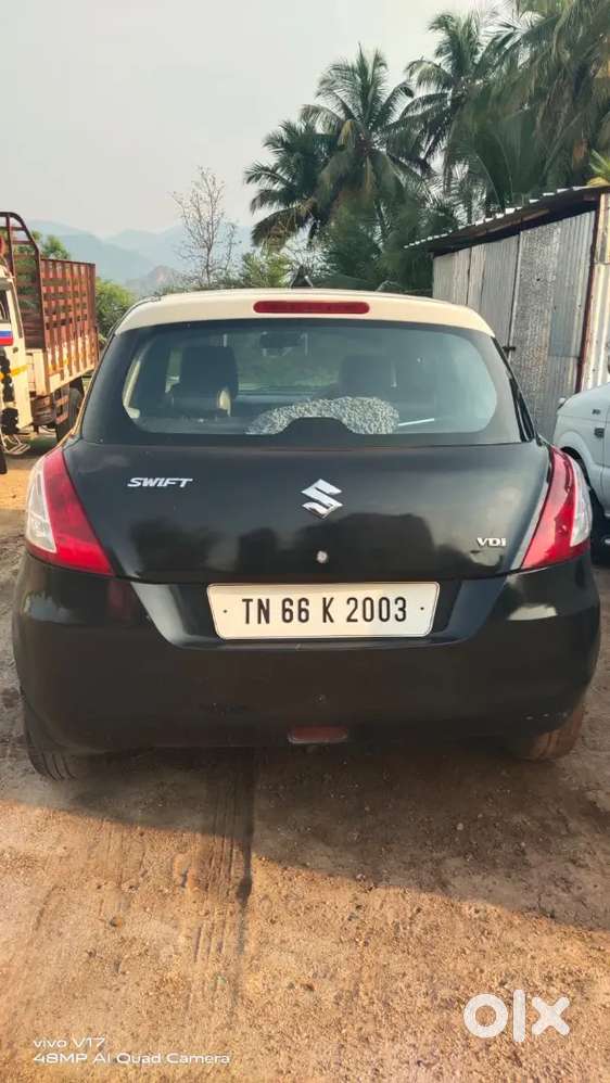 Maruti Suzuki Swift 2013 Diesel 96000 Km Driven