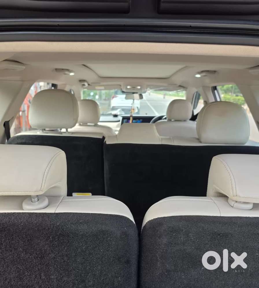 Mahindra Xuv700 2.2 Ax 7 Diesel At Luxury Pack Str, 2023, Diesel