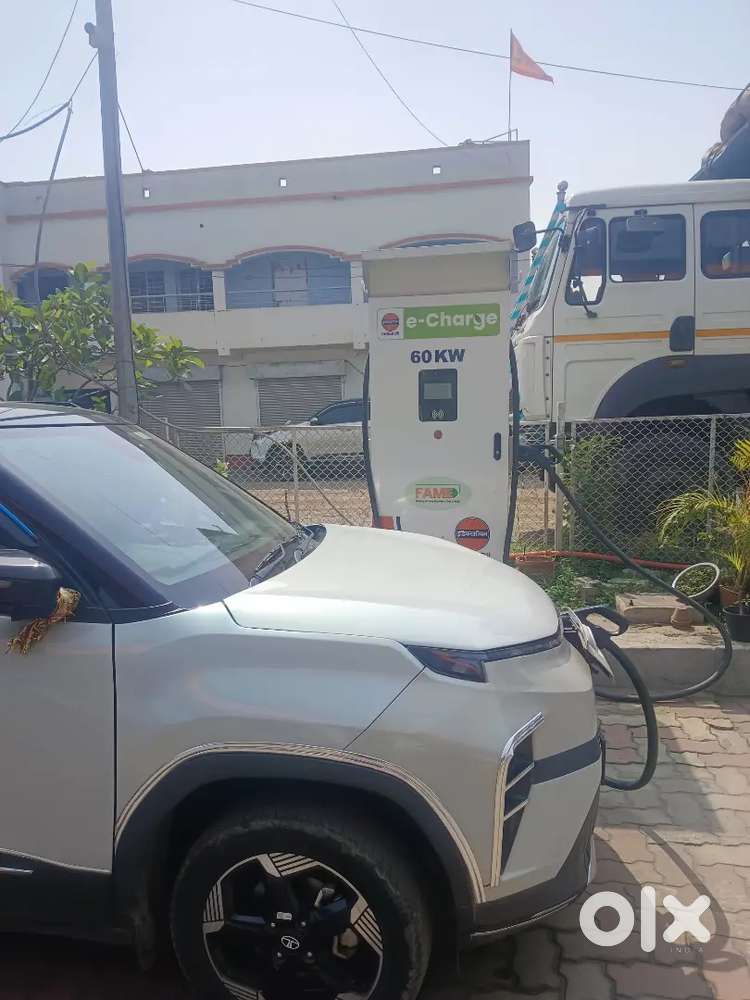 Tata Punch Ev 2025 Electric Automatic Plus S