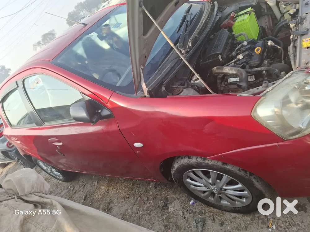 Toyota Etios Liva 2011 Petrol Dual Tone