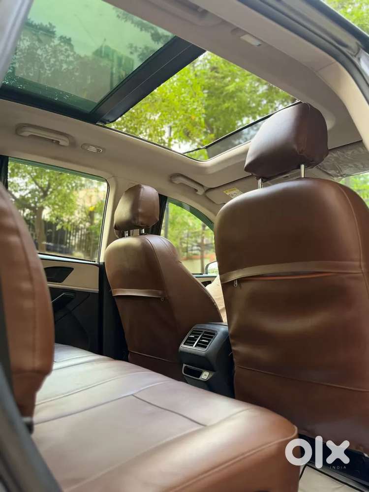 Mahindra Xuv700 2.2 Ax 5 Diesel At Str, 2023, Diesel