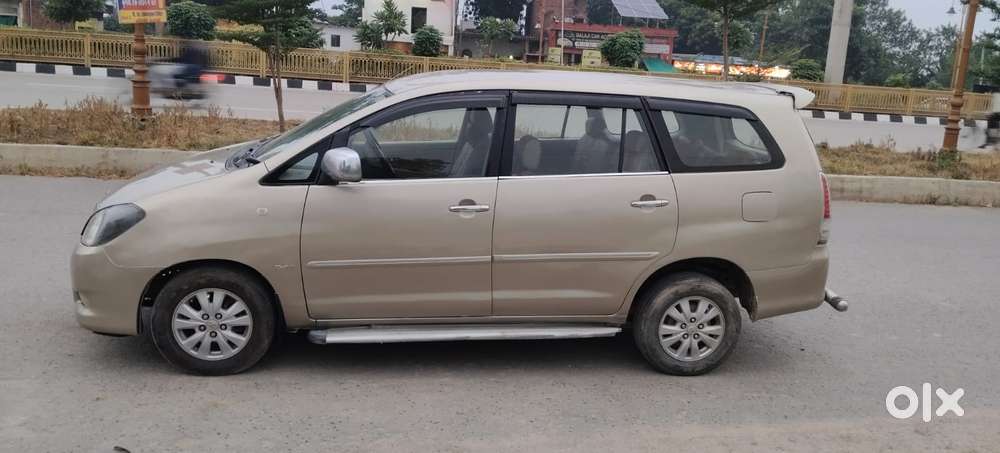 Toyota Innova 2.5 Vx 8 Str, 2010, Diesel