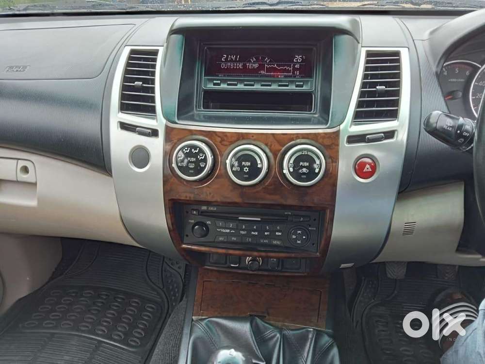 Mitsubishi Pajero Sport 2.5 Manual, 2012, Diesel
