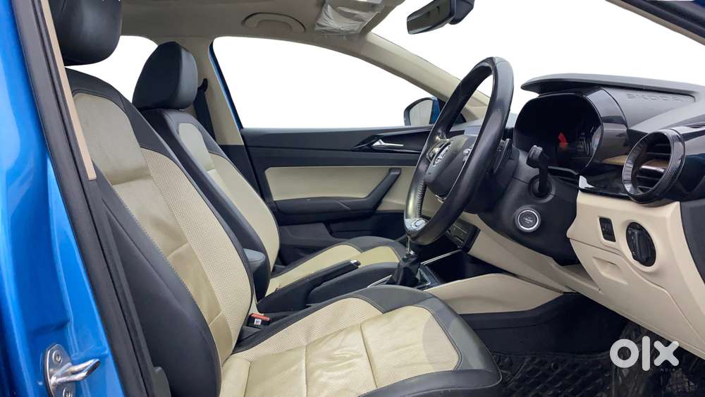 Skoda Slavia 1.0 Tsi Style At, 2022, Petrol