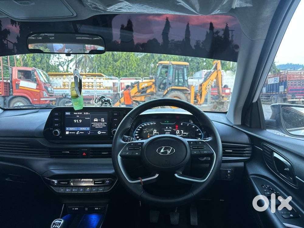 Hyundai I20 Asta (o) 1.2 Mt, 2023, Petrol
