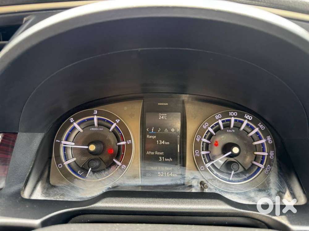 Toyota Innova Crysta 2.4 V, 2024, Diesel