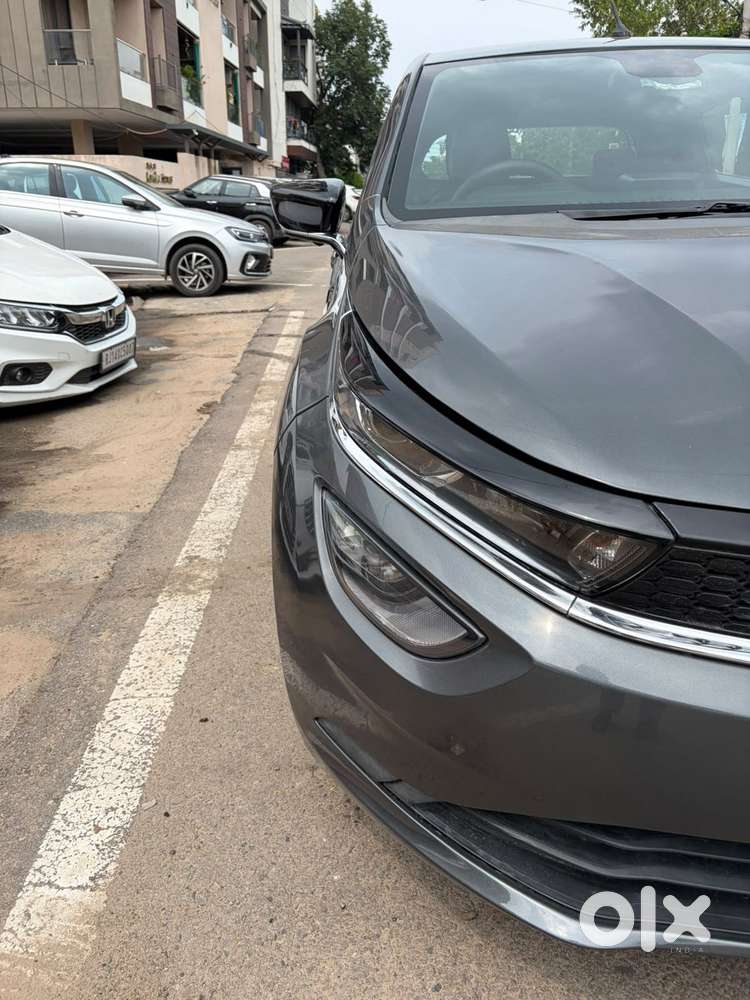 Tata Altroz Xz Plus (s), 2023, Petrol