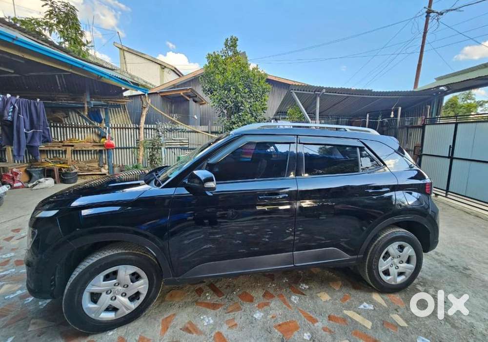 Hyundai Venue Petrol Good Condition