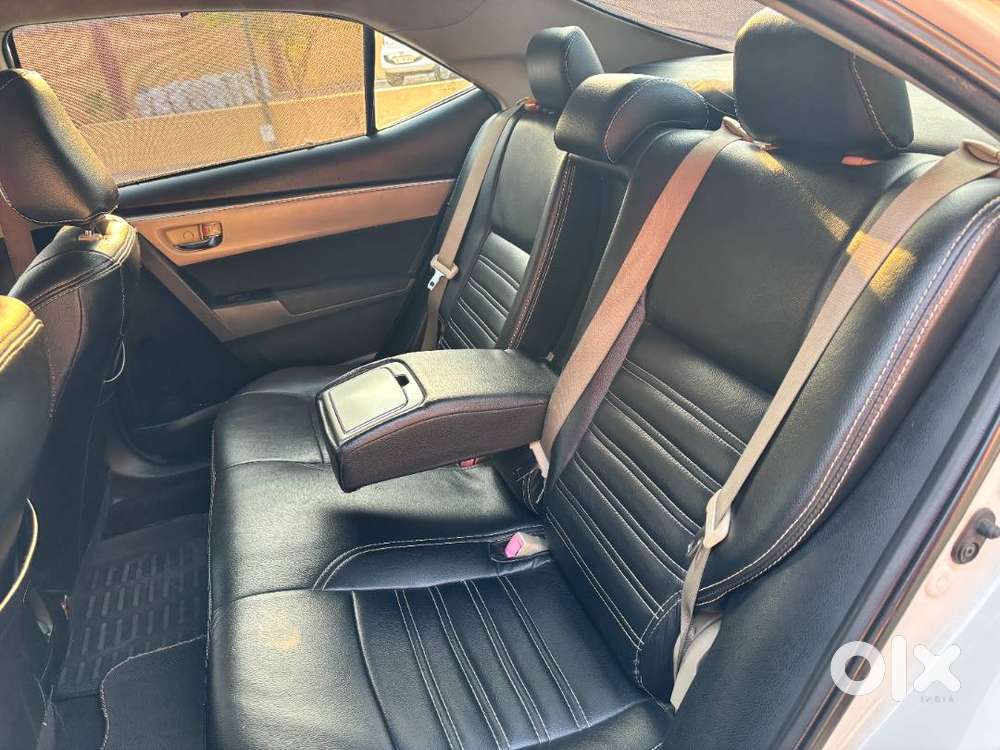 2015 Toyota Corolla Altis With Fancy Number For Sale