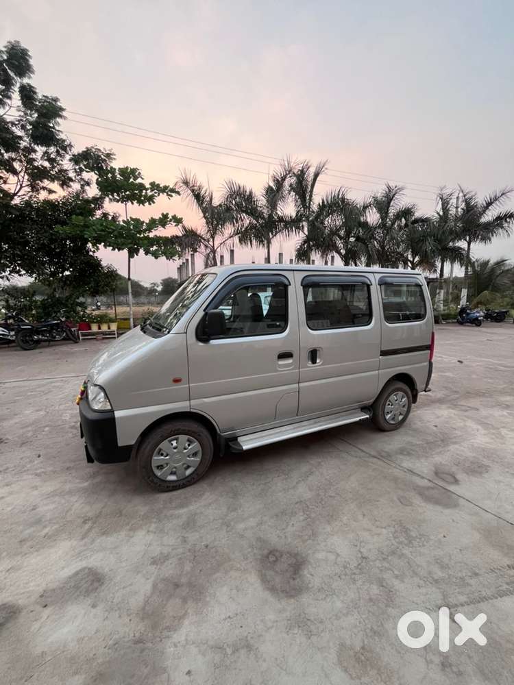 Maruti Suzuki Eeco 2024 Petrol Well Maintained