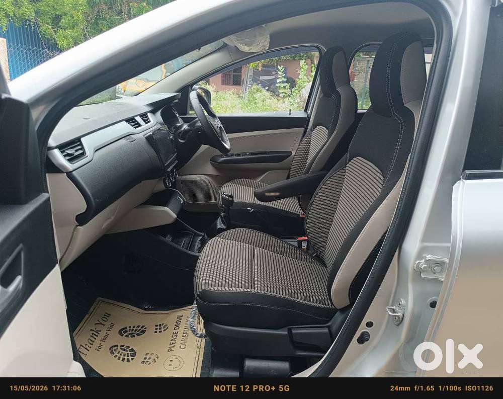 Renault Triber Rxz, 2024, Petrol