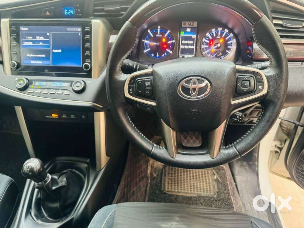 Toyota Innova Crysta 2.4 V, 2023, Diesel