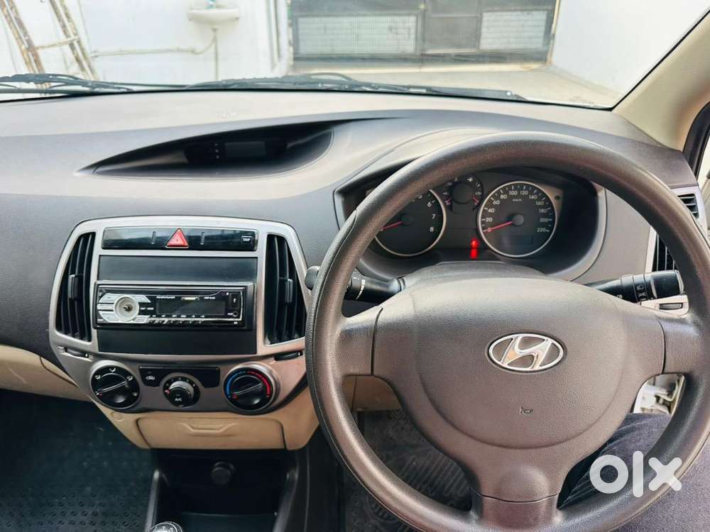(alpha Motors) Hyundai I20 Era With Brc Cng Kit
