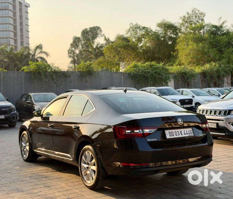 Skoda Superb 2.0 L&k Tsi At, 2019, Petrol