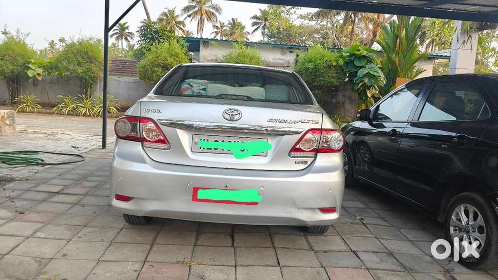 Toyota Corolla Altis 2013