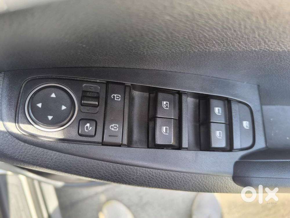 Kia Seltos Htk Plus G, 2023, Petrol