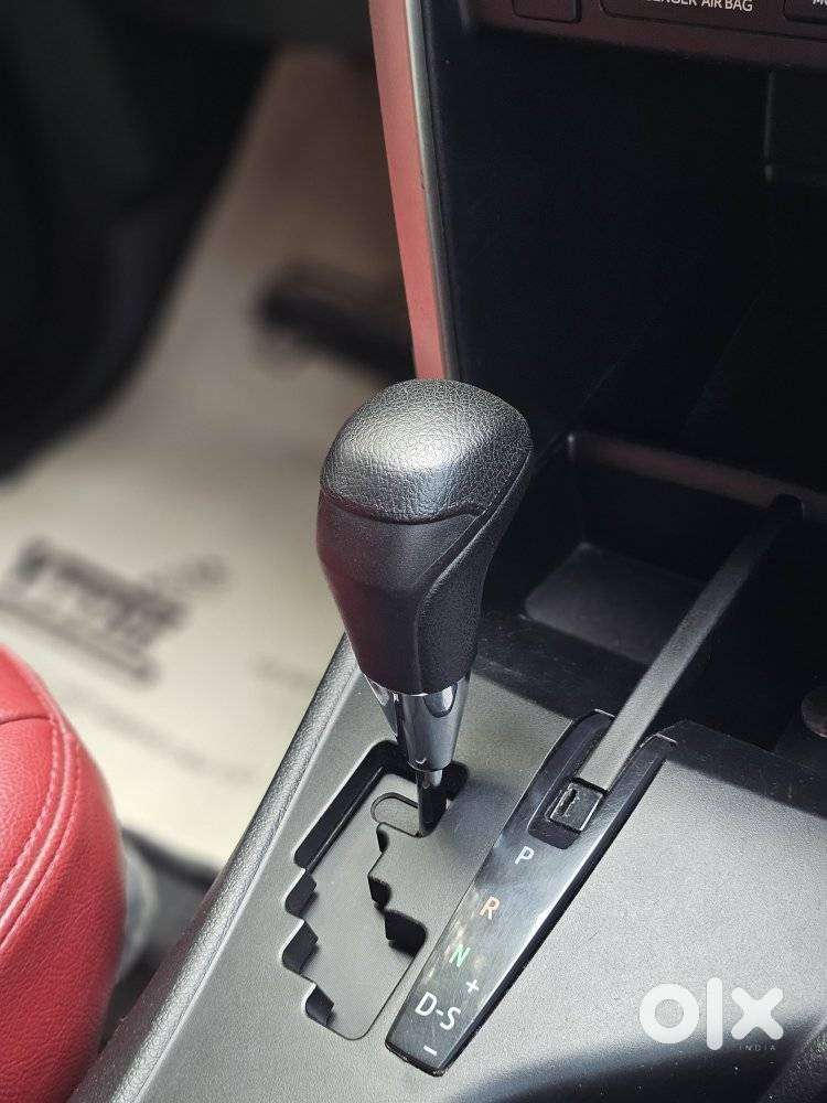 Toyota Innova Crysta 2.8 Gx Automatic 8 Str, 2016, Diesel