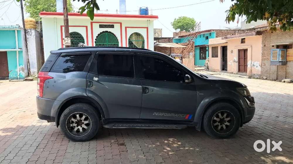 Mahindra Xuv500 213 Diesel 144224 Km Driven