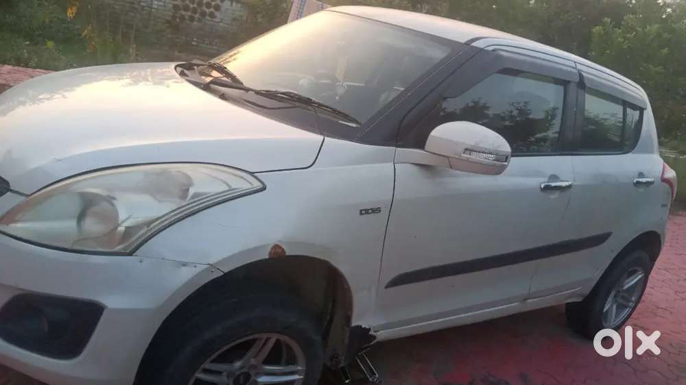Maruti Suzuki Swift 2013 Diesel 98000 Km Driven