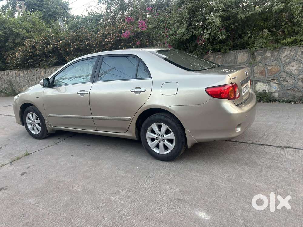 Toyota Corolla Altis Gl, 2010, Petrol