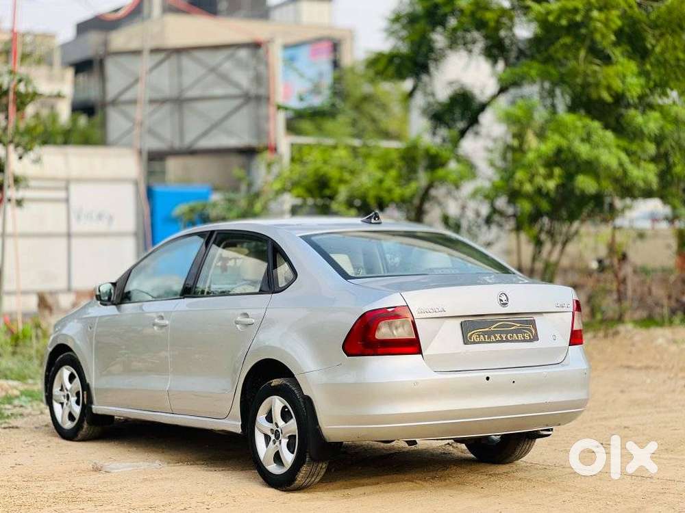 Skoda Rapid 1.6 Mpi Elegance, 2013, Petrol