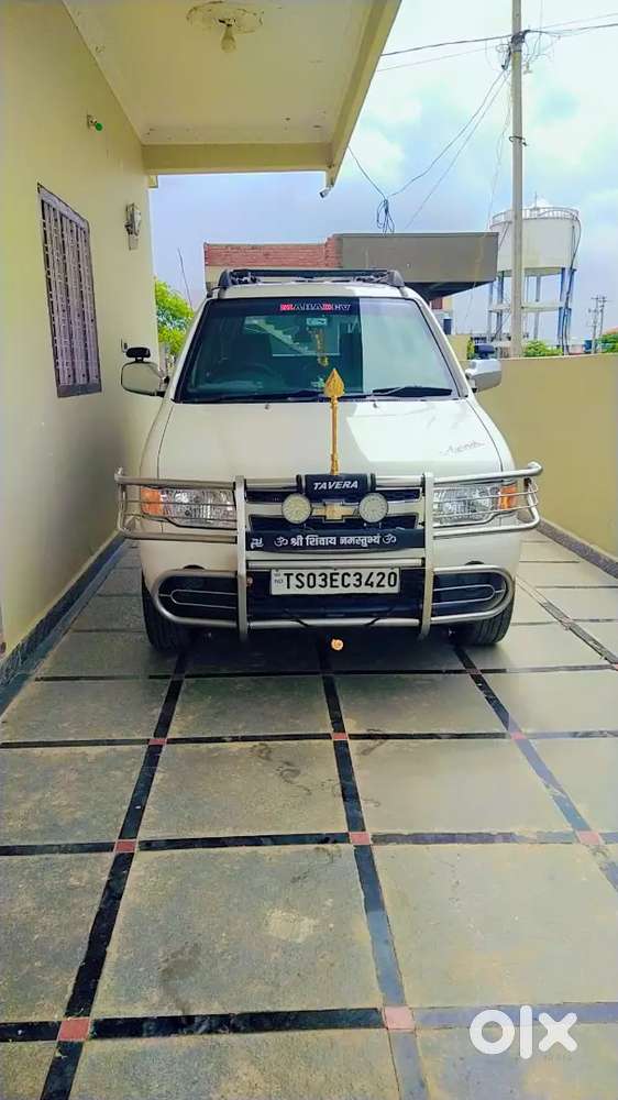 Chevrolet Tavera Neo 2014