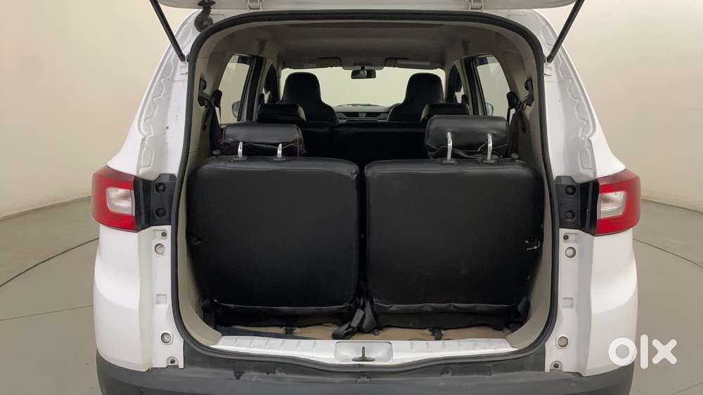 Renault Triber Rxe, 2021, Petrol