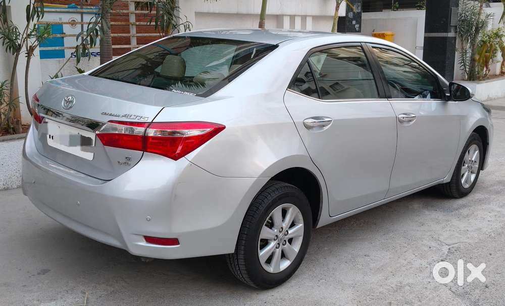 Toyota Corolla Altis 2013-2017 D-4d G, 2015, Diesel
