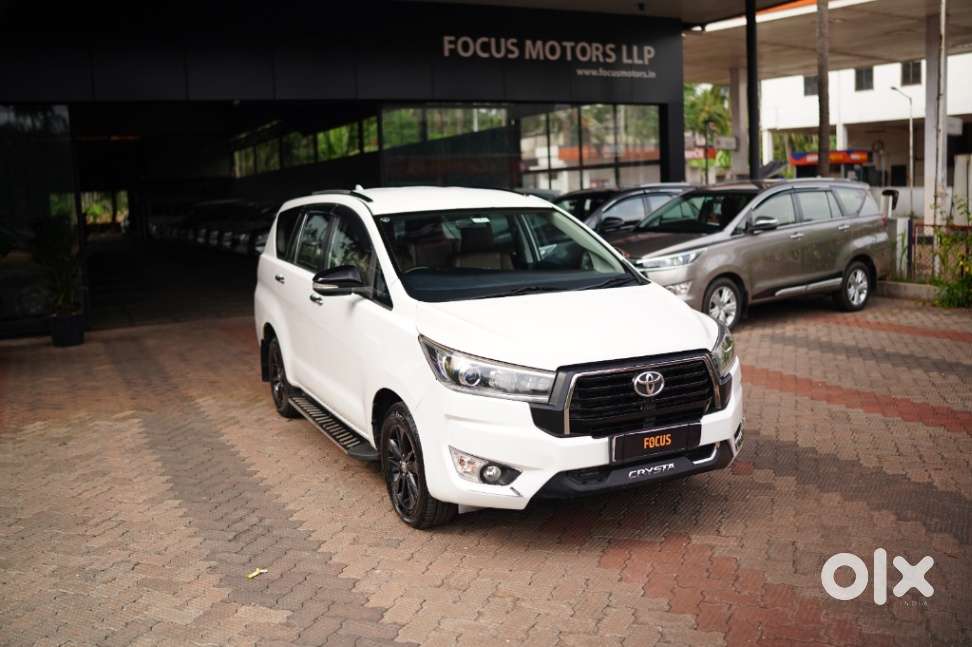 Toyota Innova Crysta 2.8z Automatic, 2017, Diesel