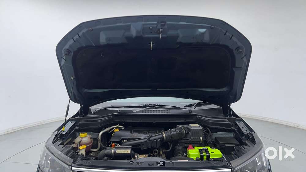 Mahindra Xuv300 W8 Amt Optional Diesel, 2021, Petrol