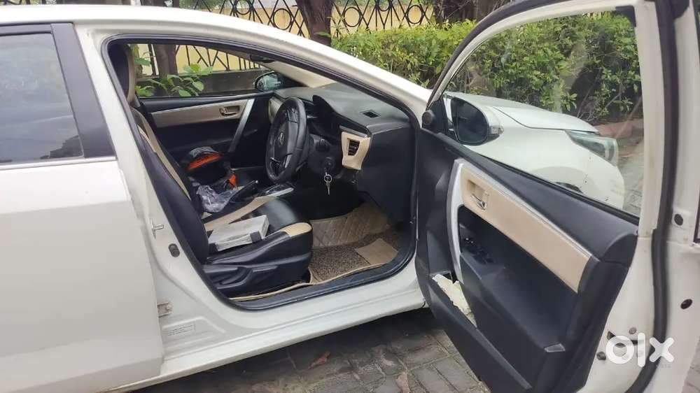 Toyota Corolla Altis 2015