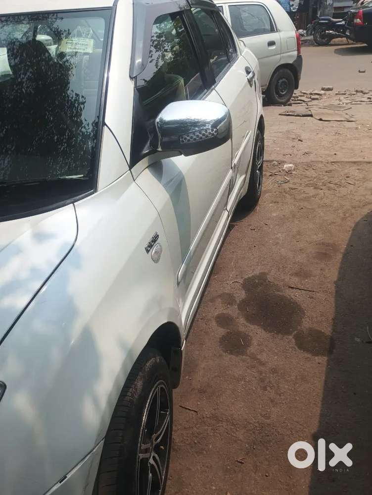 Hr No 2031 Tak Passing Family Car