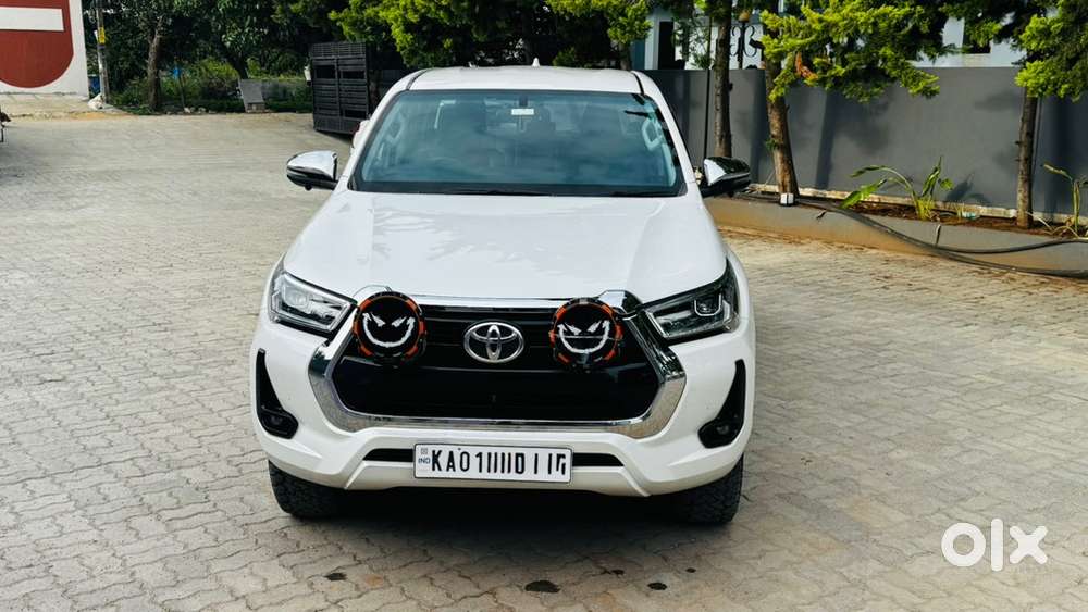 Toyota Hilux 2024 Automatic