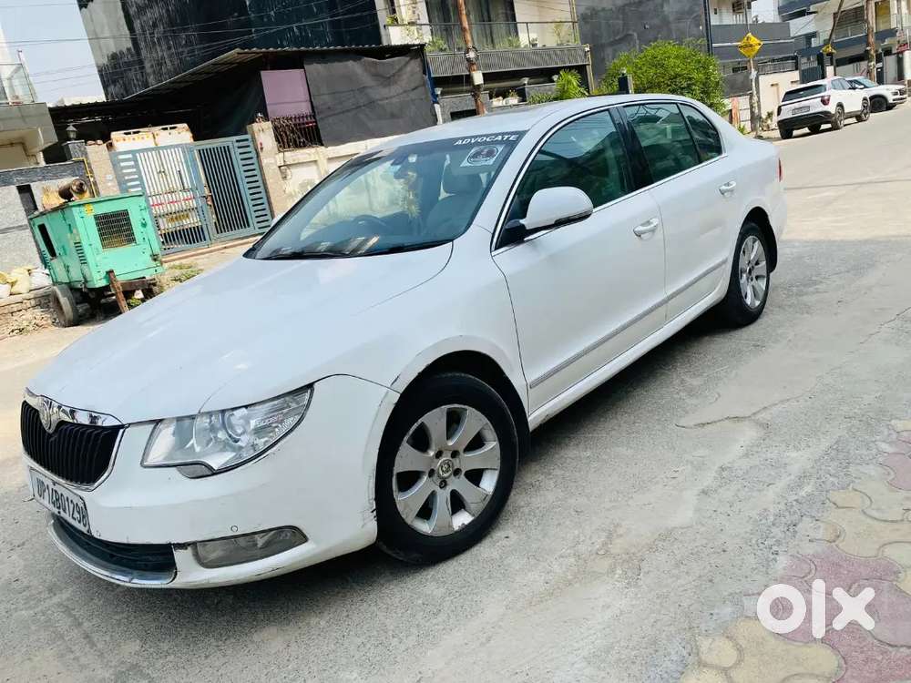 Skoda Superb Elegance 2012