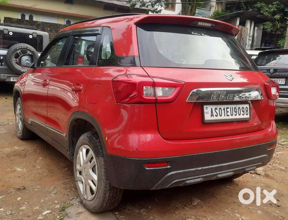 Maruti Suzuki Brezza Vxi At, 2021