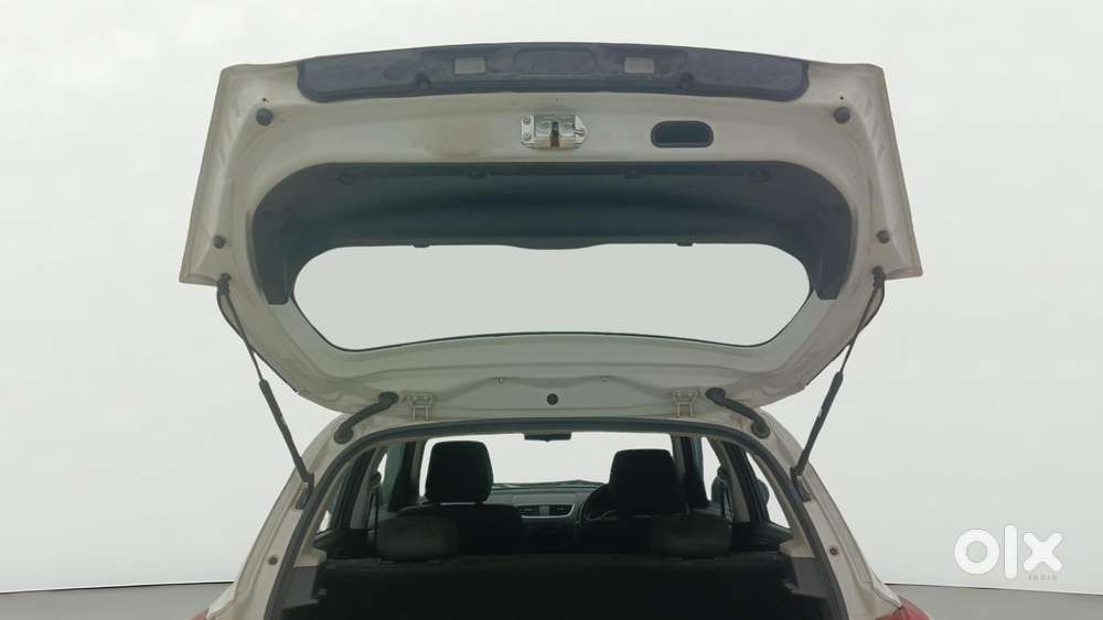 Maruti Suzuki Swift 2011-2014 Vxi, 2013, Petrol