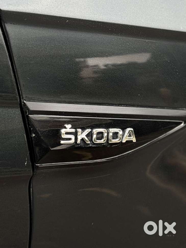 Skoda Slavia 1.0 Tsi Style, 2023, Petrol