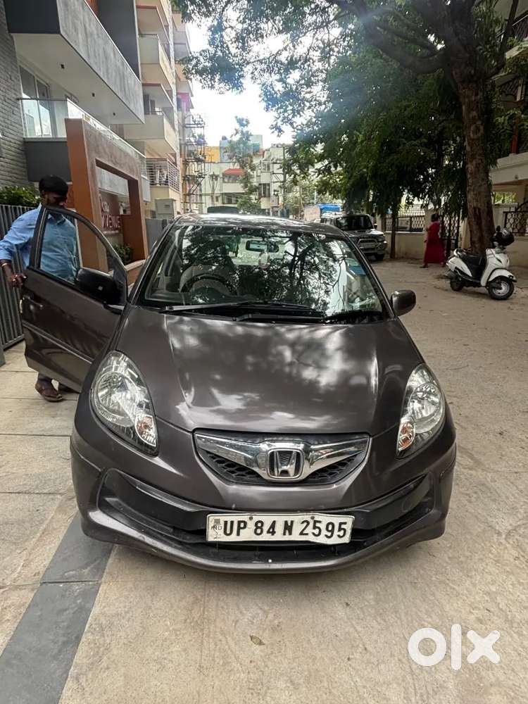 Honda Brio Petrol Mt 2013