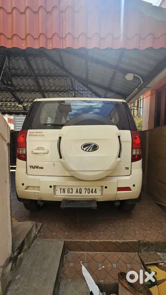 Mahindra Tuv 300 2017