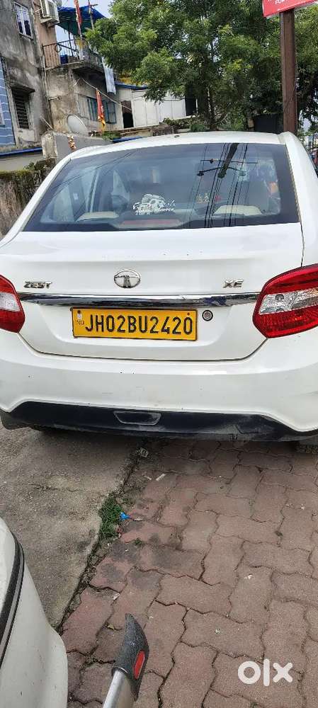 Tata Zest Revotron 2017