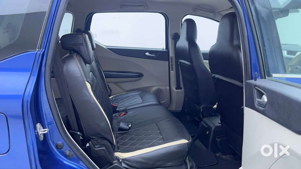 Renault Triber Rxz, 2020, Petrol
