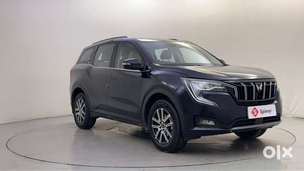 Mahindra Xuv700 2.0 Ax 7 Petrol Mt Str, 2025, Petrol