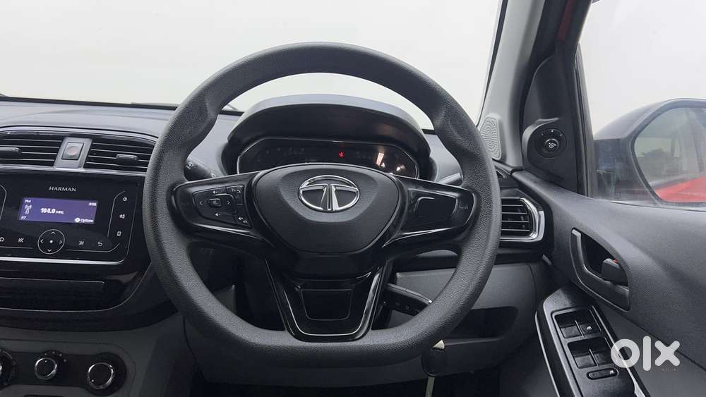 Tata Tiago 1.2 Revotron Xt Option, 2022, Petrol
