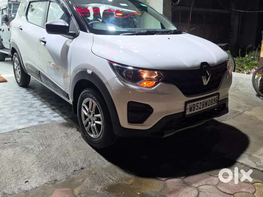 Renault Triber Rxl, 2024, Petrol