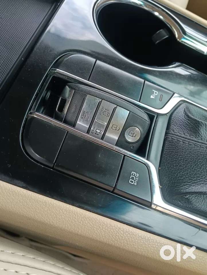 Kia Carnival Prestige, 2021, Diesel